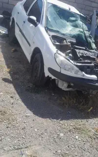 پژو206 تیوفایوتصادفی