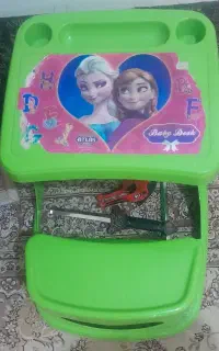 میز وصندلی تحریر