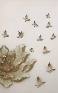 دیوار کوب گل و پروانه پلی استر اصل