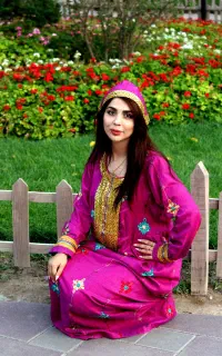 عکاسی با لباس محلی و سنتی  150 ت