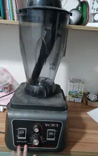بلندر