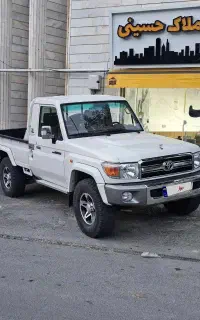 تویوتا وانت لندکروز سری 70ستون پهن