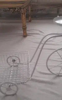 استند گل فلزی طرح دوچرخه محکم و سبک