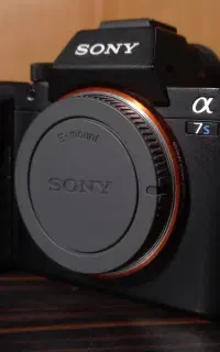 دوربین عکاسی و فیلمبرداری سونی