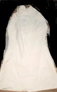 لباس سفید