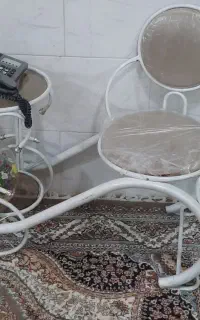 میز تلفن ۴۰۰