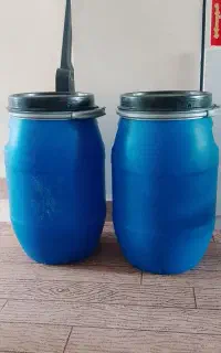 دوعدد دبه بررگ