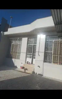 استاد بنا و کاشی کار مسلط به کلیه کارهای ساختمان
