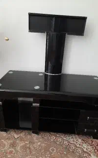 میز تلویزیون شیشه ای