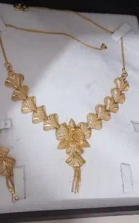 طلا و جواهر به قیمت تابلو
