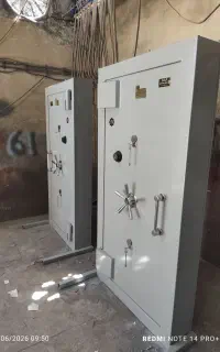 درب خزانه بانکی وگاوصندوق مدل180kr