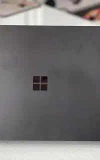 Microsoft surface laptop 2
