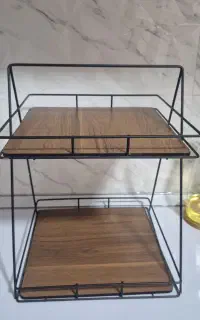 تعدادی ظرف چوبی