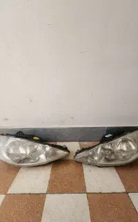 چراغ جلو ۲۰۶
