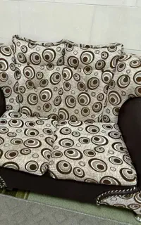 مبل تک و میز جلو مبلی