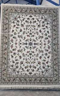 فرش طرح گیلدا کرم حاشیه فیلی