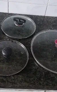 در قابلمه شیشه ای
