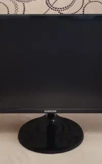 کامپیوتر کامل همراه با مودم