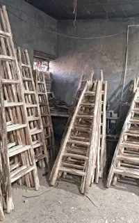 نردبان چوبی کلی جزئی