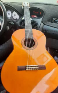 گیتار یاماها ‌c70 اصل