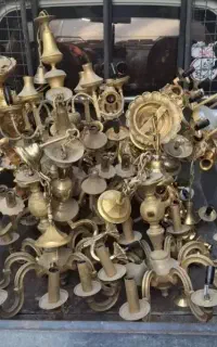 فروشنده خریدار لوستر آینه شمعدان برنزی شکسته سالم