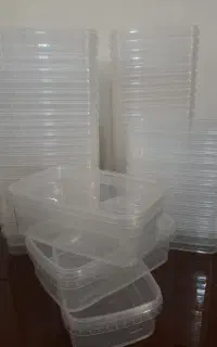 ظروف درب دار