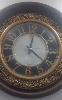 ساعت دیواری