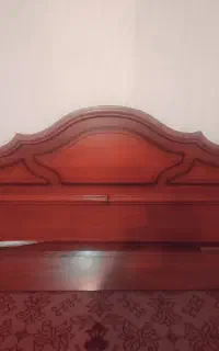 تخت دو نفره از چوب گردو