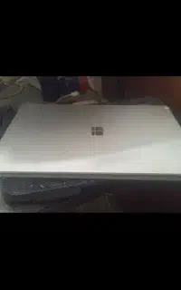 لپ‌تاپ سورفیس مدل core i5 هارد ۲۵۶ رم ۸