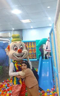 مربی درخانه بازی