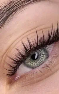 خدمات اکستنشن مژه و لیفت و لمینت مژه و ابرو