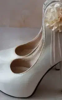 چند جفت کفش سالم و در حد نو