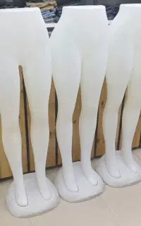 فروش وسایل لباس فروشی