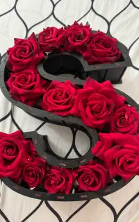 باکس طرحs به همراه گل مصنوعی
