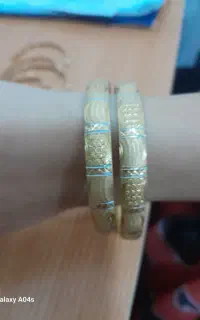 مقداری طلا