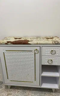 میز اتو و چرخ خیاطی
