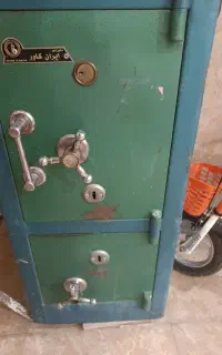 گاوصندوق دوطبقه