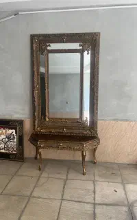 اینه قدی ایستاده