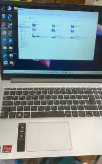لب تاپ لنوو رایزن ۳ مدل ۷۰۰۰