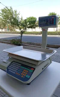 ترازوی ۱۵۰۰۰ پلاس در حد نو