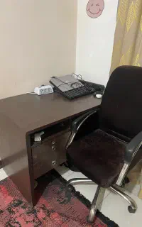 میز و صندلی برا اتاق یا اداره