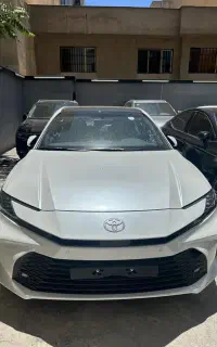 تویوتا کمری Le۲۰۲۵