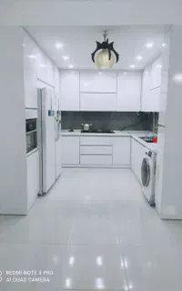 فروش و نصب کناف کاغذ دیواری .گچ بری  و قاب بندی