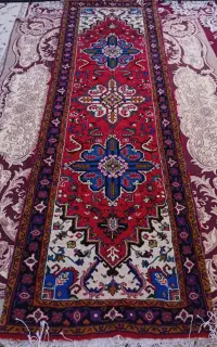 یک پارچه قالیچه 1*3متری دستبافت نقش مهربان نو