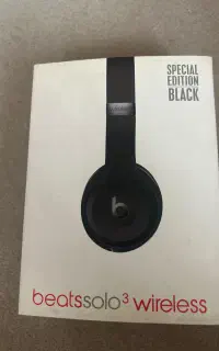 هدفون بی سیم مدل beats solo 3 wireless