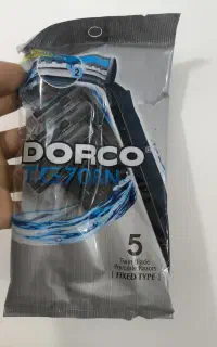 ژیلت دورکو و چسب پهن