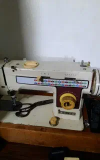 چرخ خیاطی ژانومه