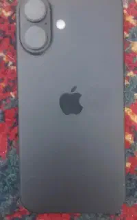 ایفون ۱۶ نرمال