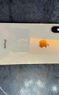 ایفون xs