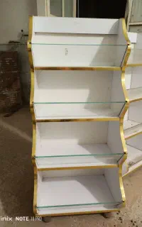 استند حبوبات و شکلات